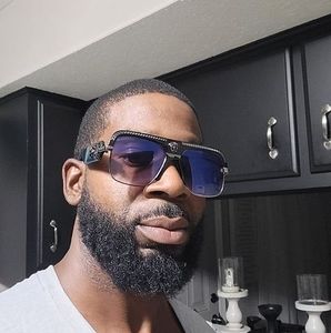 Meet your Posher, Doug